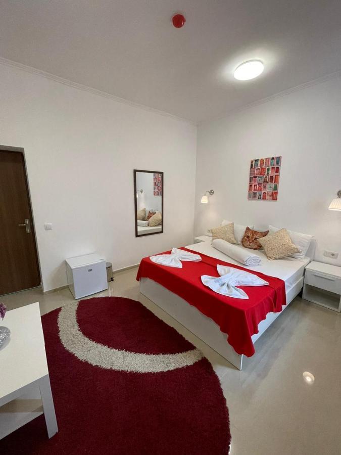 Tripoli Hostel *