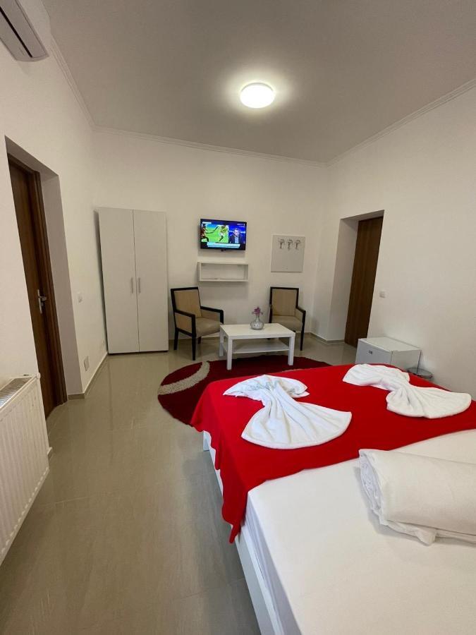 Tripoli Hostel *